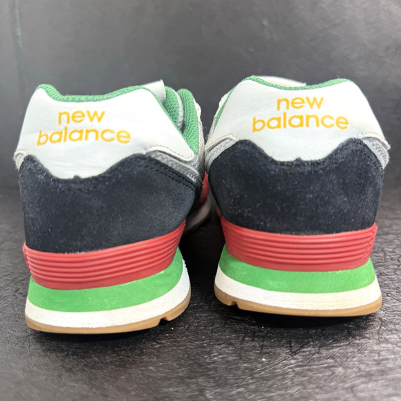New Balance 574 Classics Youth Kids Size 5 - Picture 11 of 15